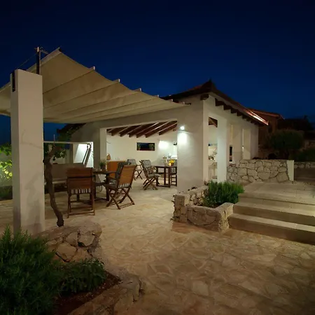 度假居 House Mrcela 200m From